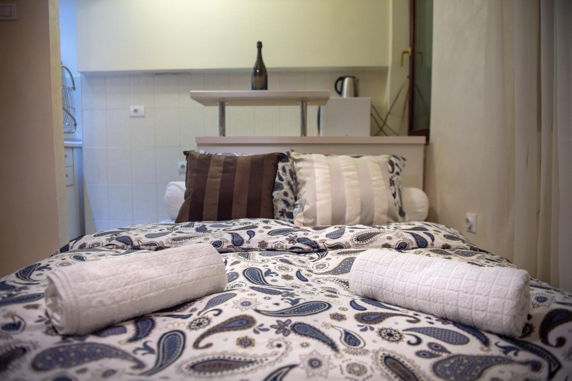 Central Charm Modern 2Br Apt-Free Parking Near 베오그라드 외부 사진