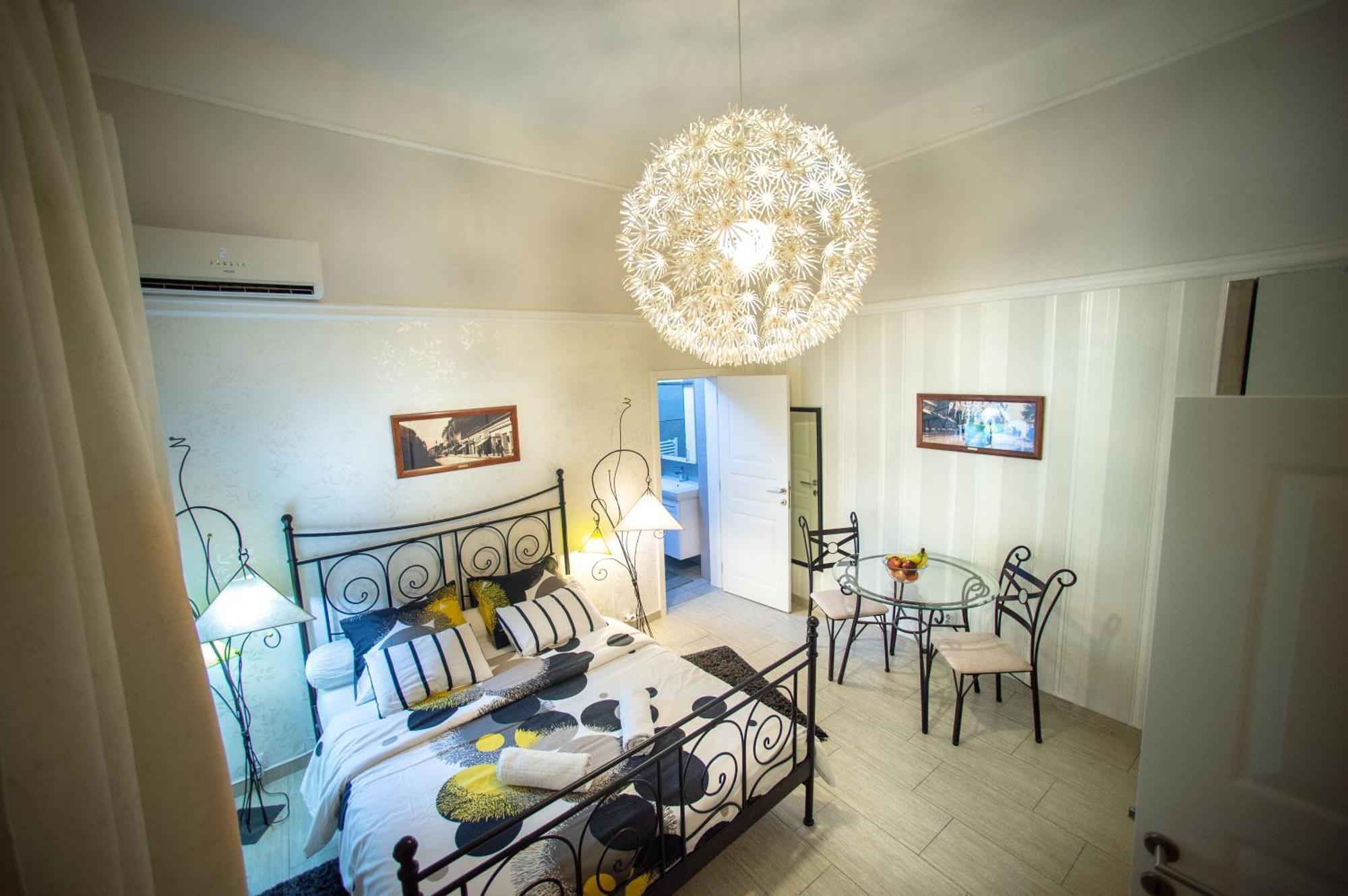 Central Charm Modern 2Br Apt-Free Parking Near 베오그라드 외부 사진
